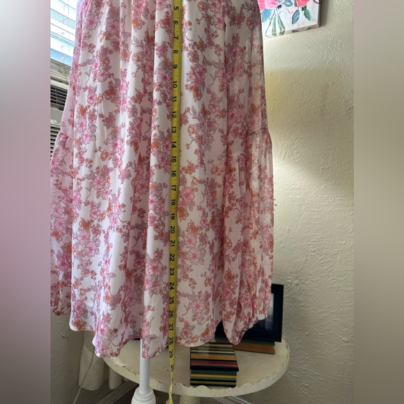 Women's blouse - Picture 6 of 10